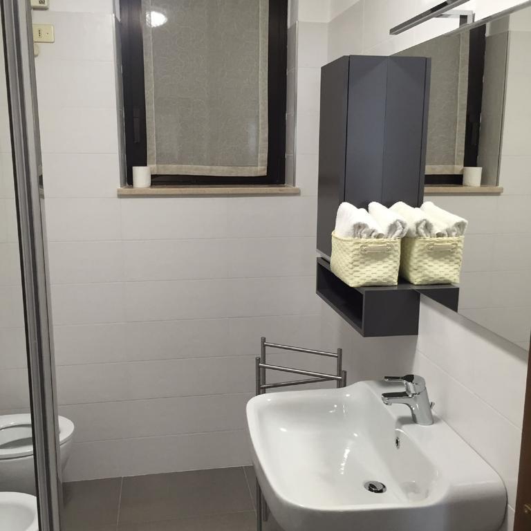 Apartment Weiss Home Riva del Garda Ngoại thất bức ảnh